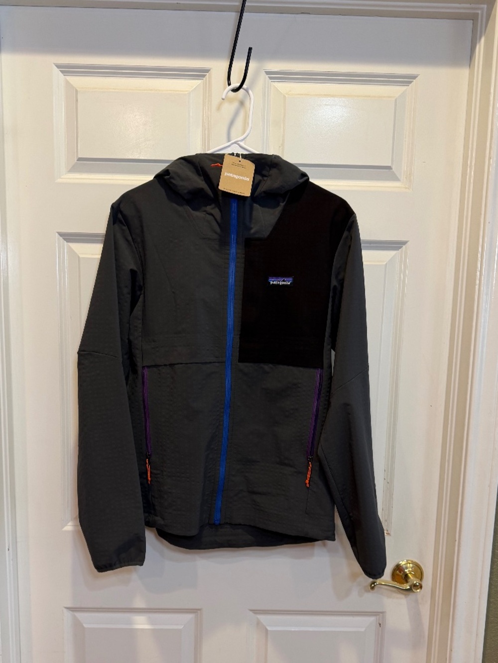 Men's Patagonia Dark Gray R1 TechFace Hoody - New With Tags - Size Small